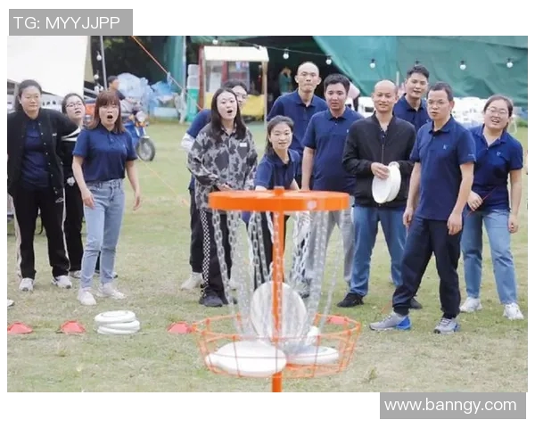 飞盘盛宴：深入解析深圳飞盘队的默契配合与战术策略